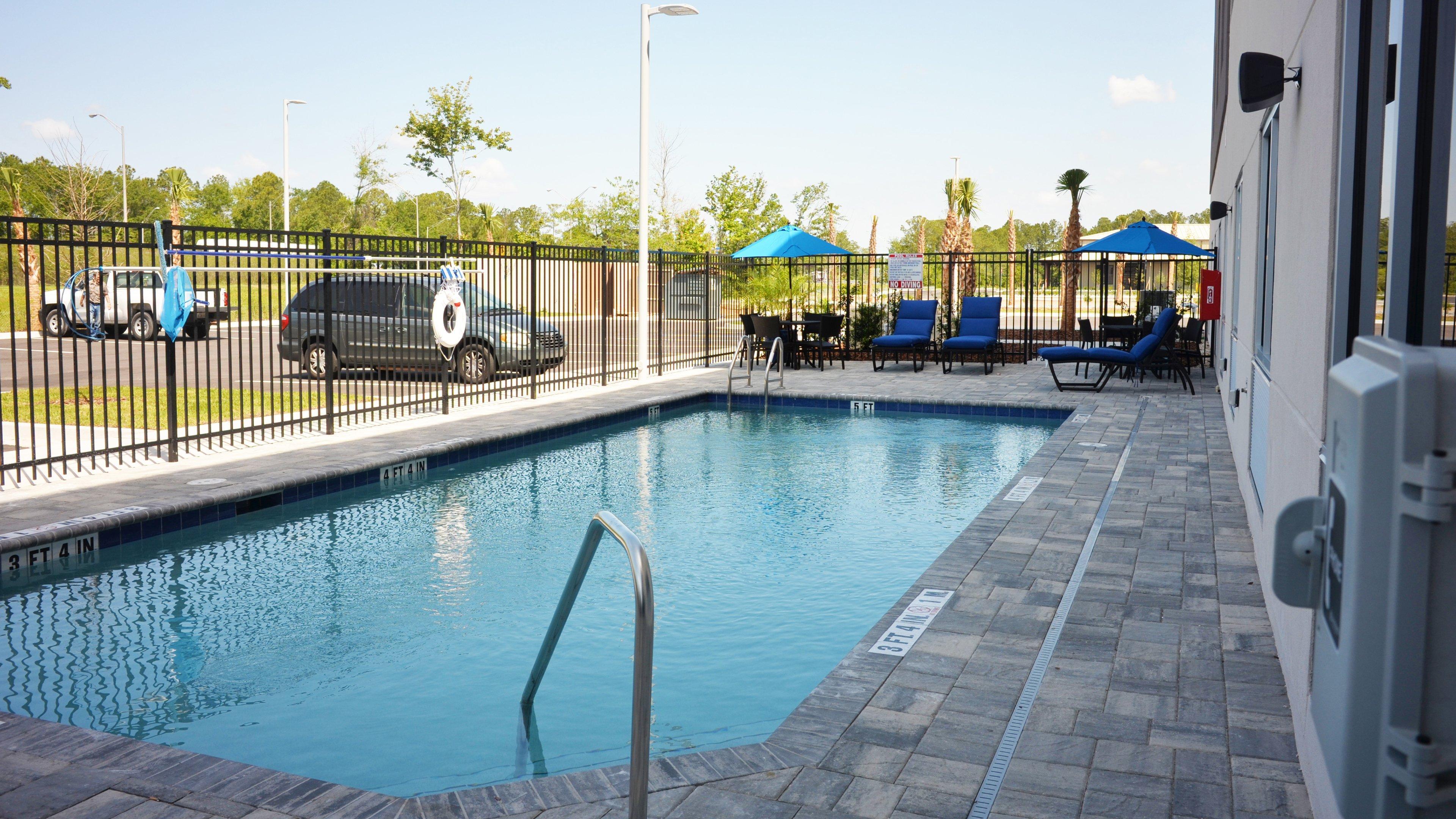 Holiday Inn Express & Suites - Jacksonville W - I295 And I10 By Ihg Екстериор снимка