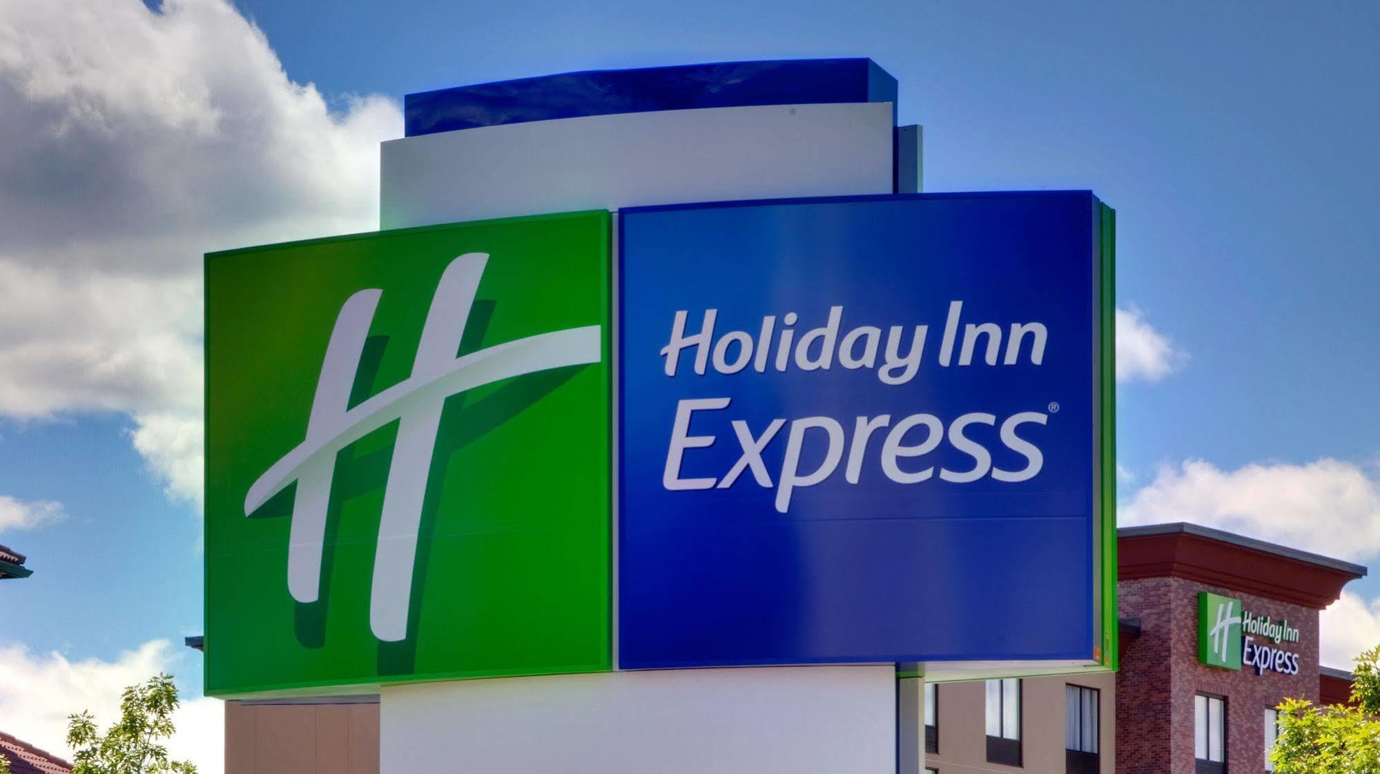 Holiday Inn Express & Suites - Jacksonville W - I295 And I10 By Ihg Екстериор снимка